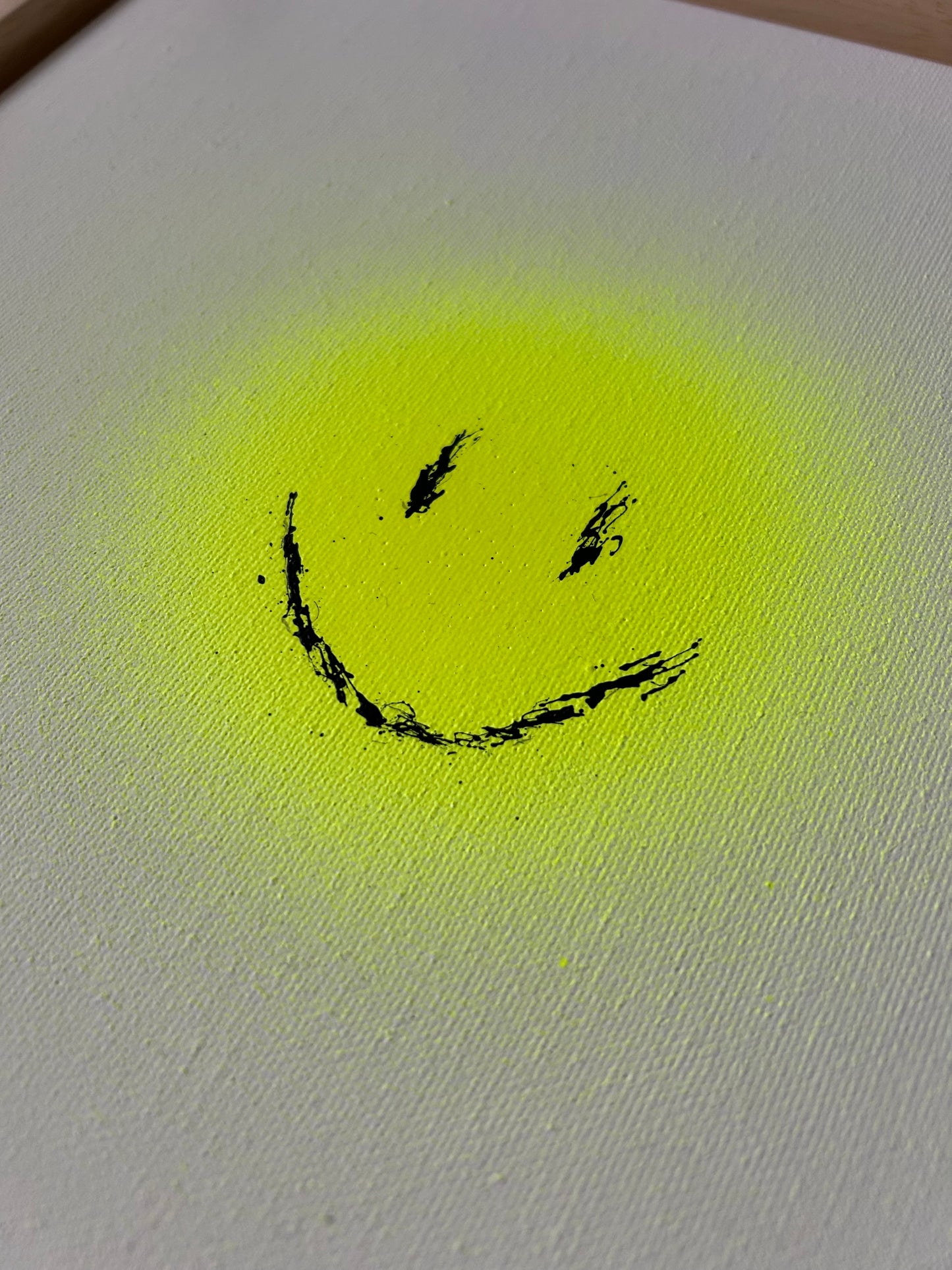 happy smileys | yellow on white