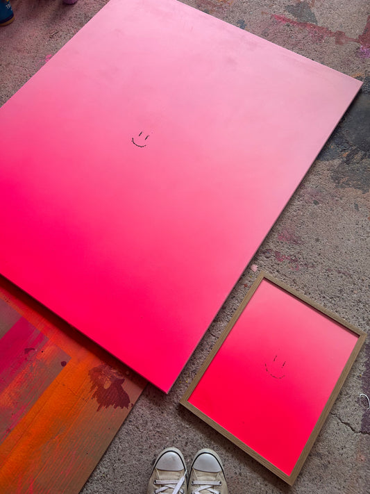 happy smileys | gradient pink