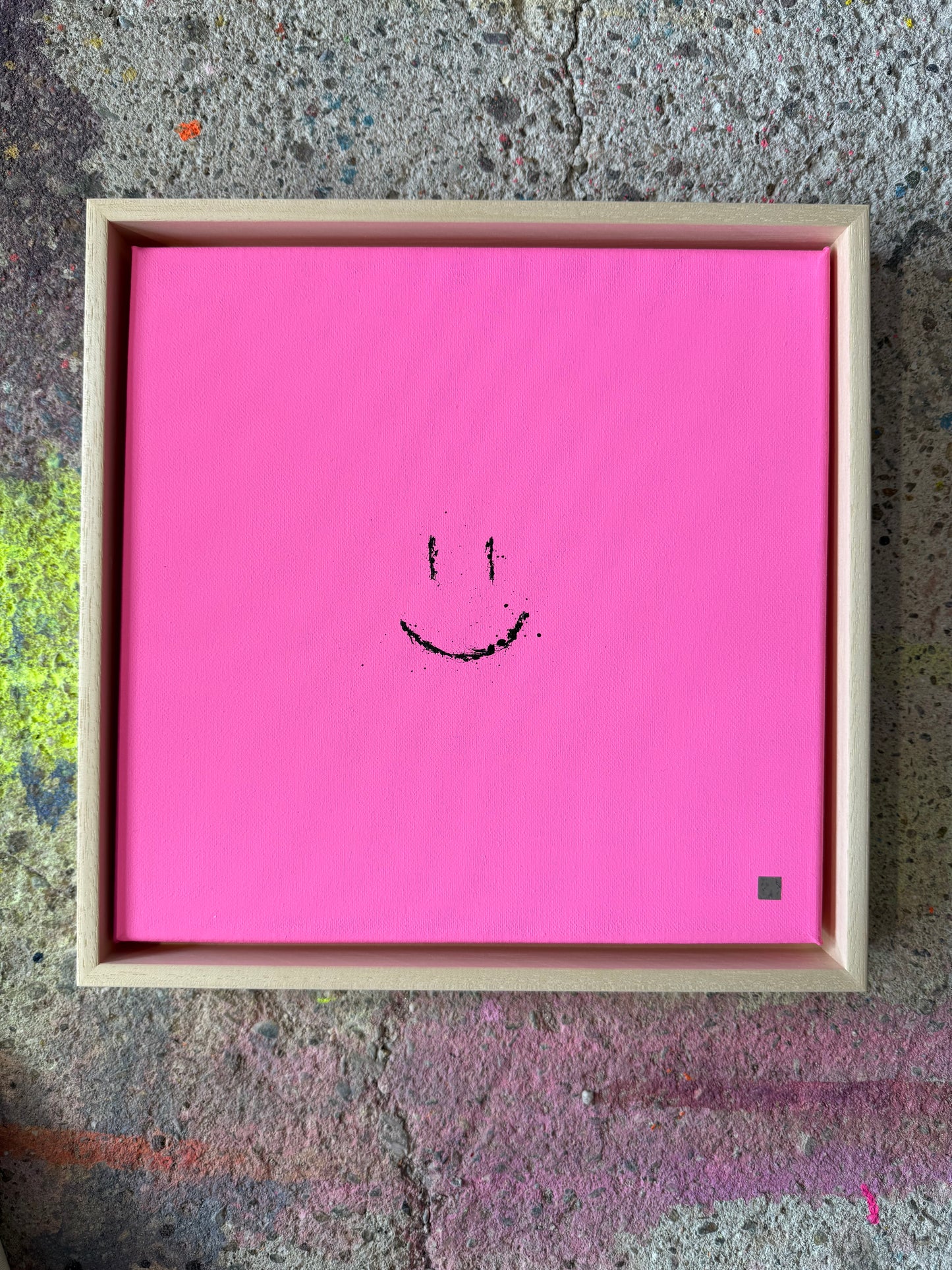 happy smileys | all pink